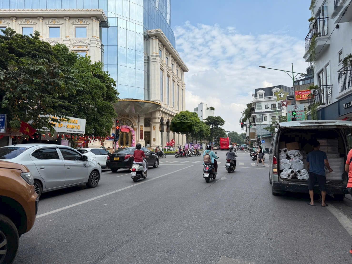 Bán gấp nhà 2 mặt tiền phố nguyễn thái học, hà nội diện tích: 44,6m²