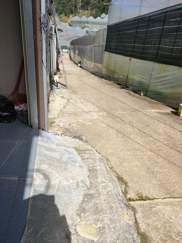 Nhà mới 92m2, 2 phòng ngủ, sân ô tô 7 chỗ, hướng Đông Bắc 2,35 tỷ