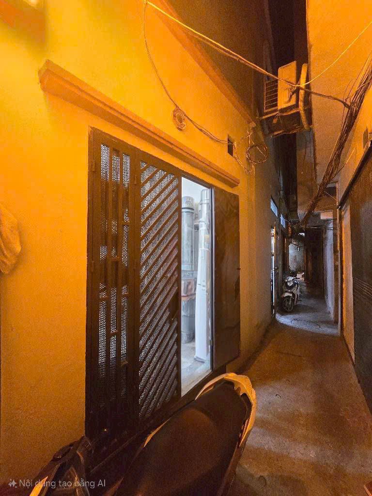 Nhà 4 tầng khung cột 16m², Bạch Mai, giá 3,5 tỷ