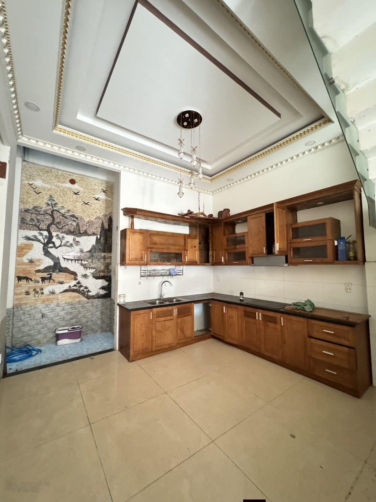 Nhà đẹp dân xây, hai thoáng trước sau, Kim mã, 53m 4t 8 ,1 tỷ.