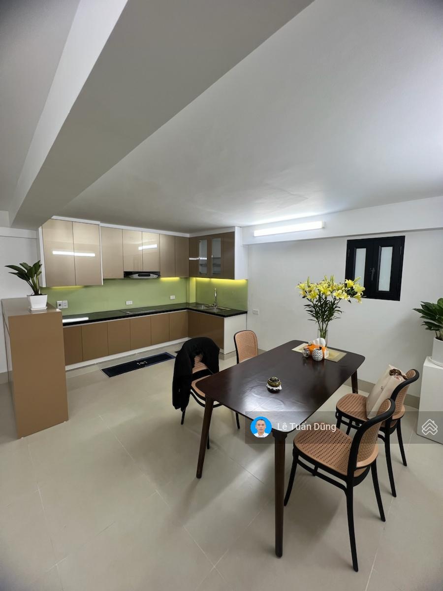 Bán nhà riêng tại Giang Văn Minh, Kim Mã, 40m2 5 tầng, 5,2m mặt tiền 12,5 tỷ, sổ đỏ chính chủ