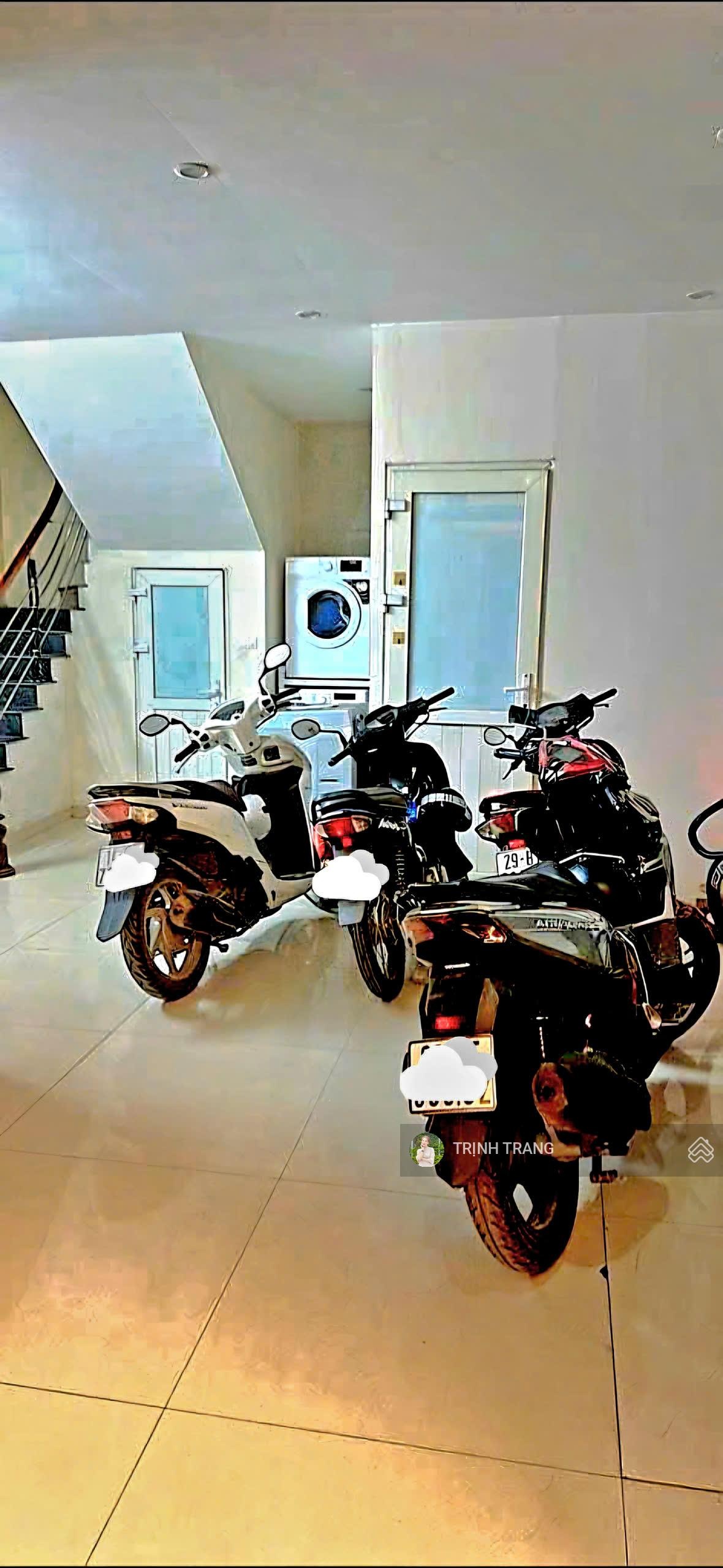 [SIÊU PHẨM VĂN CAO] Nhà đẹp- thang máy- 1 ngoặt ra phố. Ở hay tạo dòng tiền đều tuyệt. Giá 13T