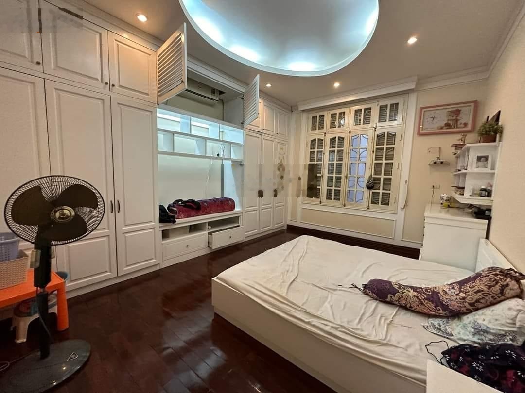 Bán nhà lô góc 2 mặt tiền, khu phân lô, ôtô tránh, kinh doanh,Phố Đội Cấn, DT 90m x 5tầng, MT 15M