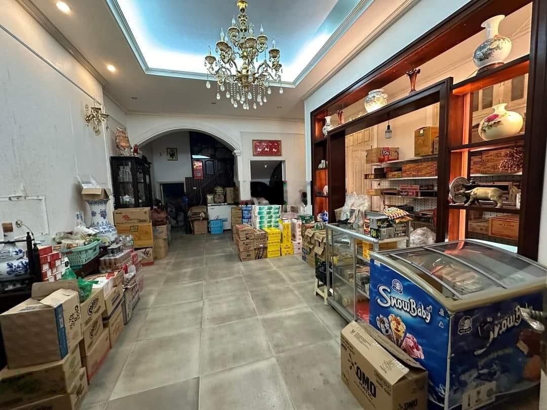 Bán nhà lô góc 2 mặt tiền, khu phân lô, ôtô tránh, kinh doanh,Phố Vĩnh Phúc, DT 90m x 5tầng, MT 15M