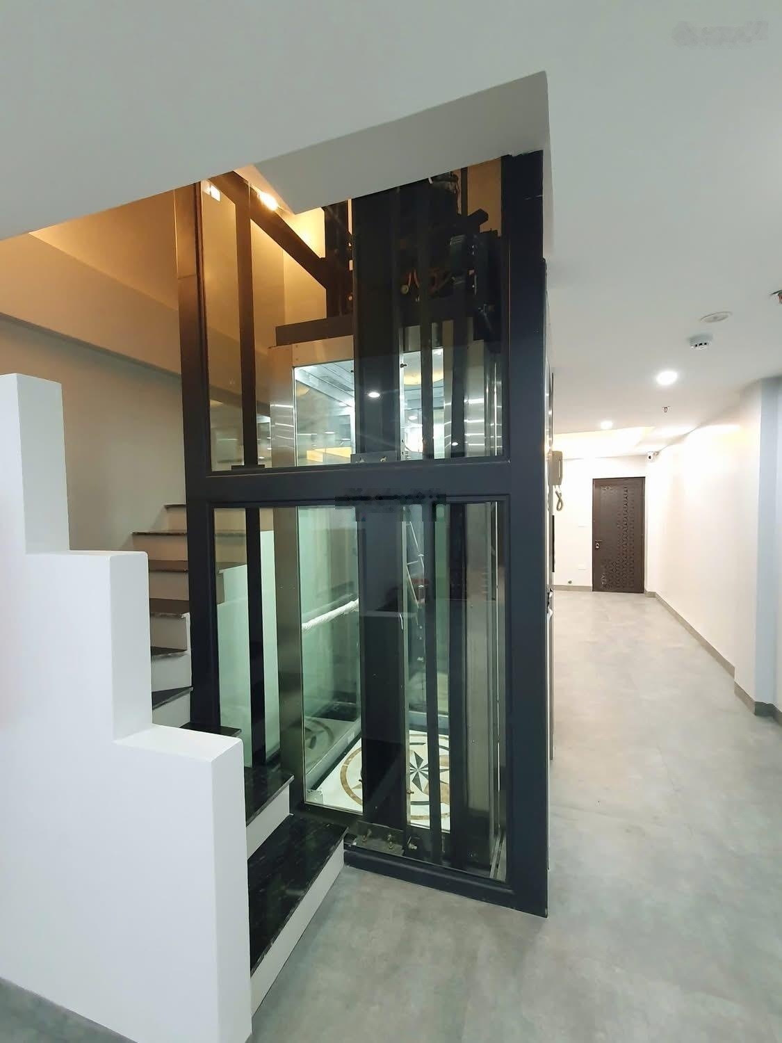 Bán nhà mặt phố Sơn Tây, 75m, mặt tiền 5m, có 46 tỷ, TT Ba Đình. gần Phố Cổ