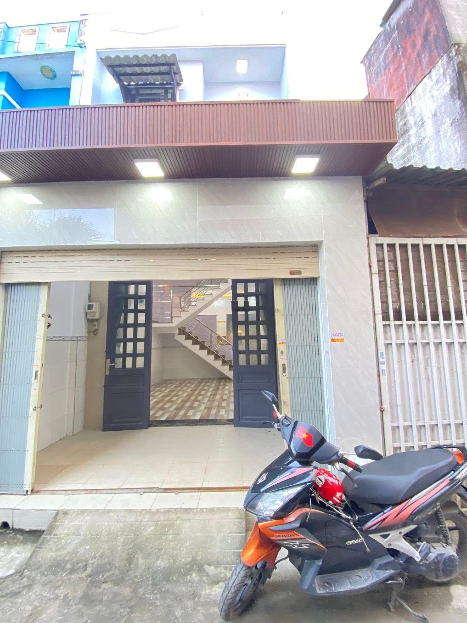 Nhà DT 4 x 12 đúc 1 tấm 1/ đường tam Đông 23 gần Nguyễn Thị thảnh