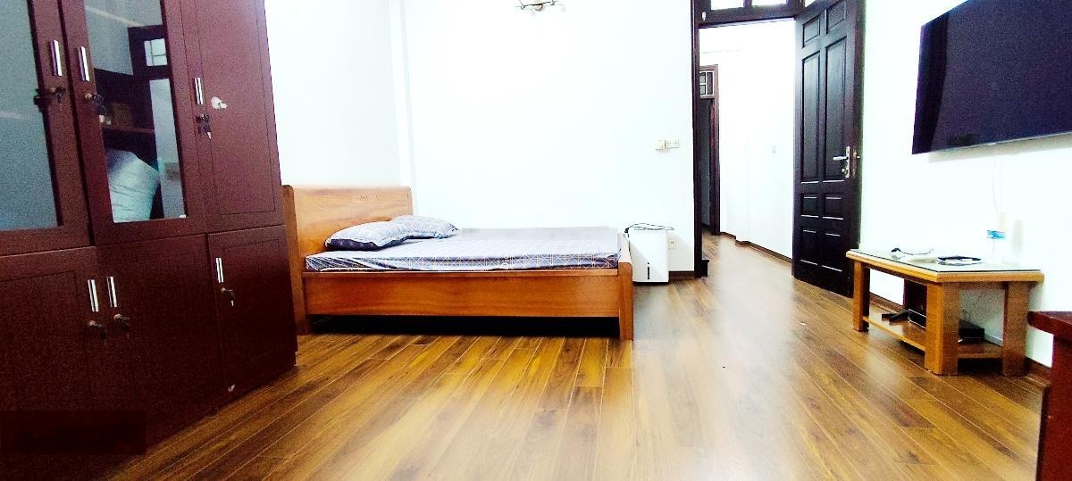 Tin chuẩn 100%, nhà Ngọc Khánh thông Đê La Thành, ba gác quay đầu trước cửa, dân xây KCBT, 50m*4t