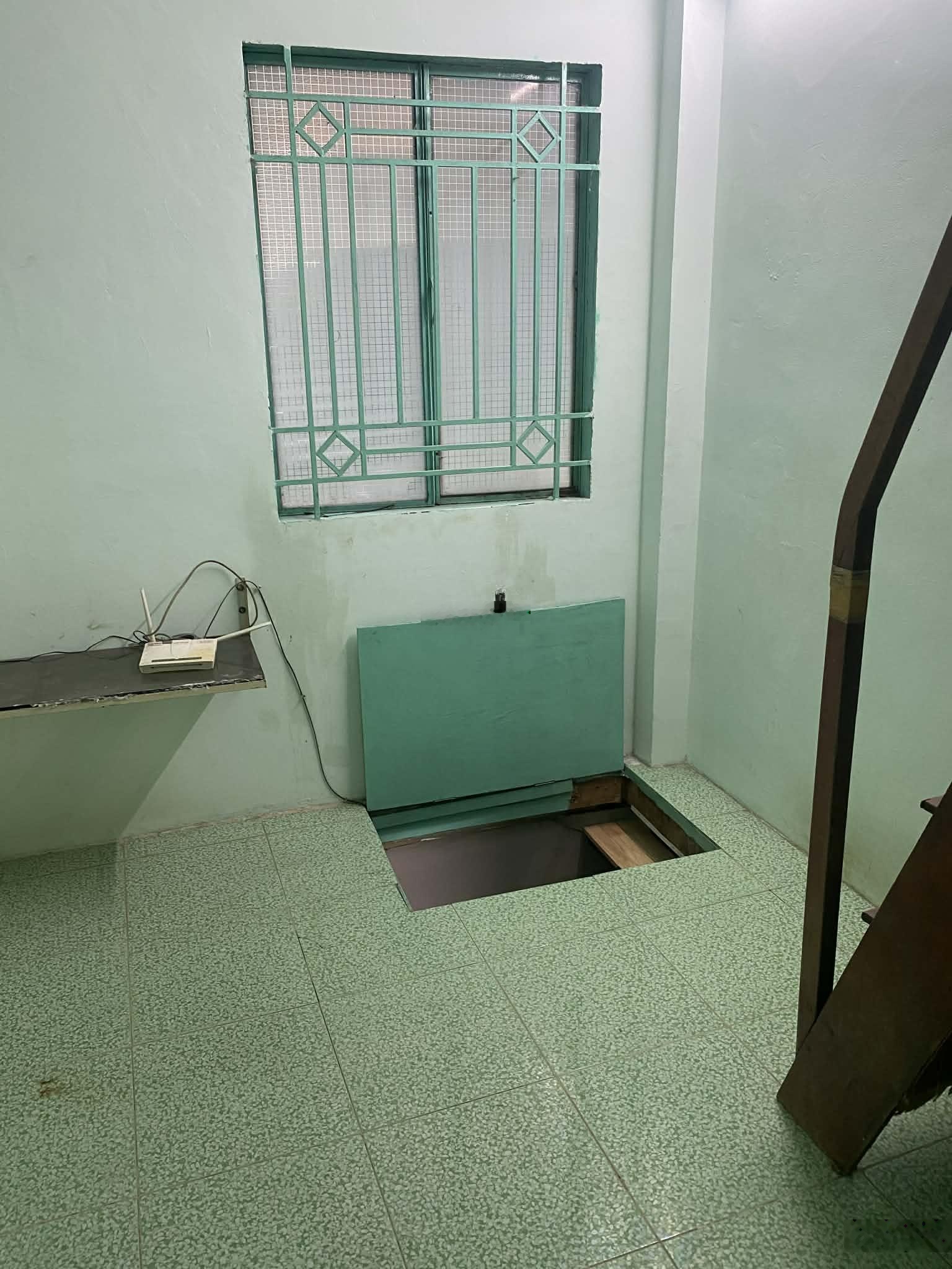 Cho thuê nhà nhỏ nguyên căn Quận 1