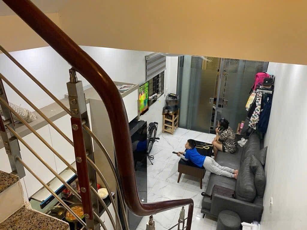 Bán nhà Hoàng Hoa Thám- 25m2x4T- Lô Góc- Giá 6.95 Tỷ