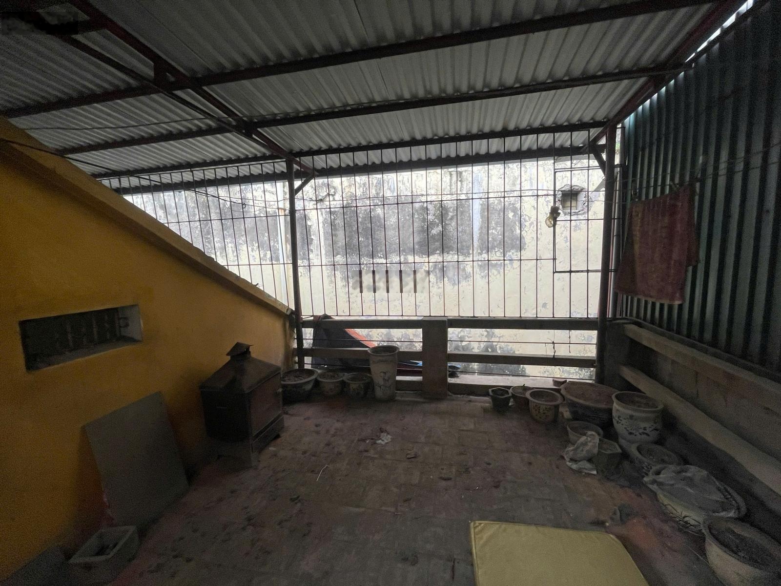 Nhà ngõ nông gần phố 2 thoáng 9,6 tỷ 40m 3 tầng mt 10m ô tô 4 chỗ đỗ cửa giang văn minh ba đình