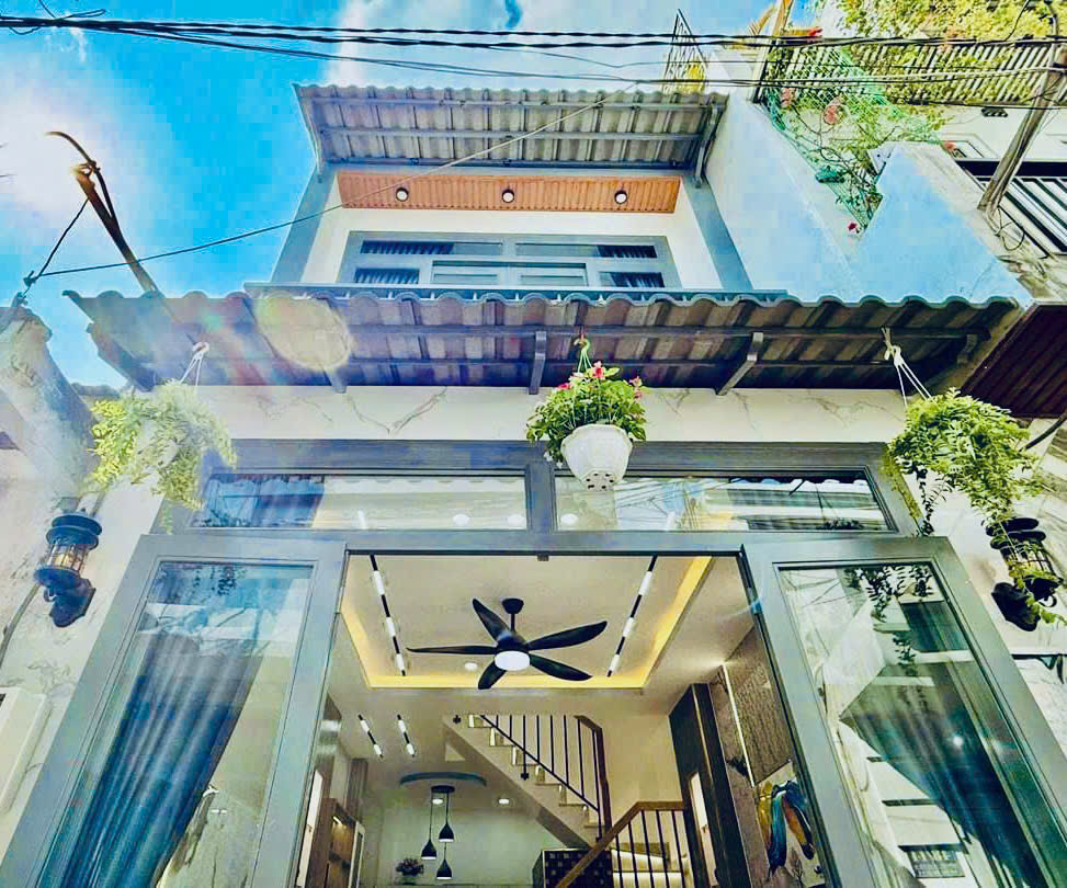 Nhà phố Gò Vấp 4,49 tỷ, full nội thất, sẵn ở ngay