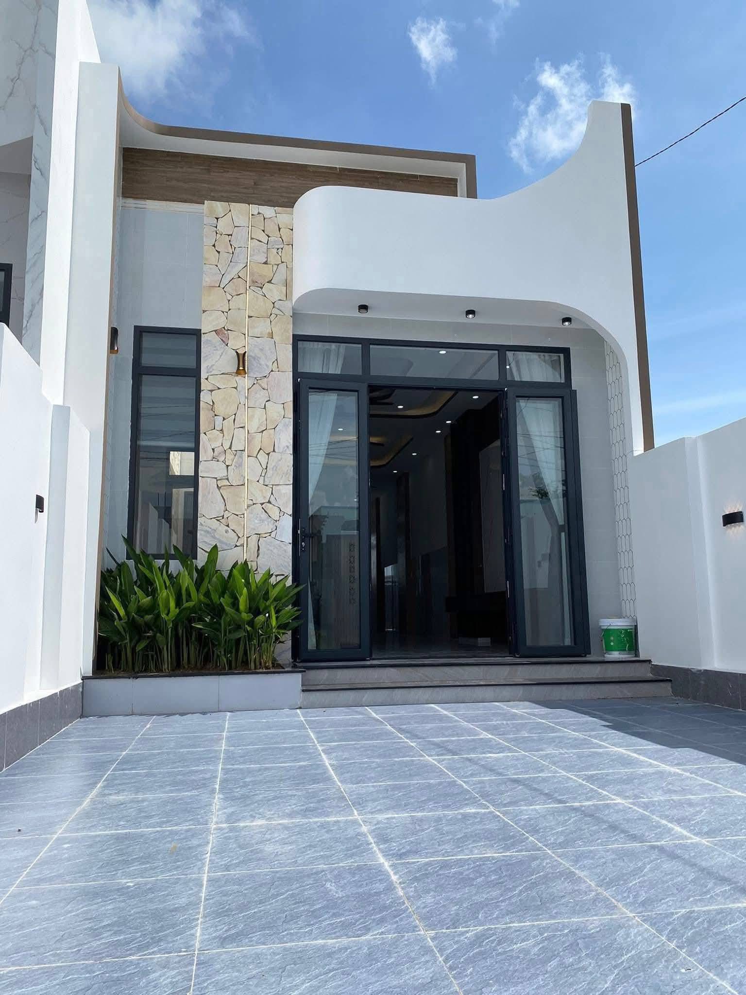 Nhà 5x24m siêu rộng, đường ô tô, giá nhỉnh 1 tỷ 9 - Long Hải