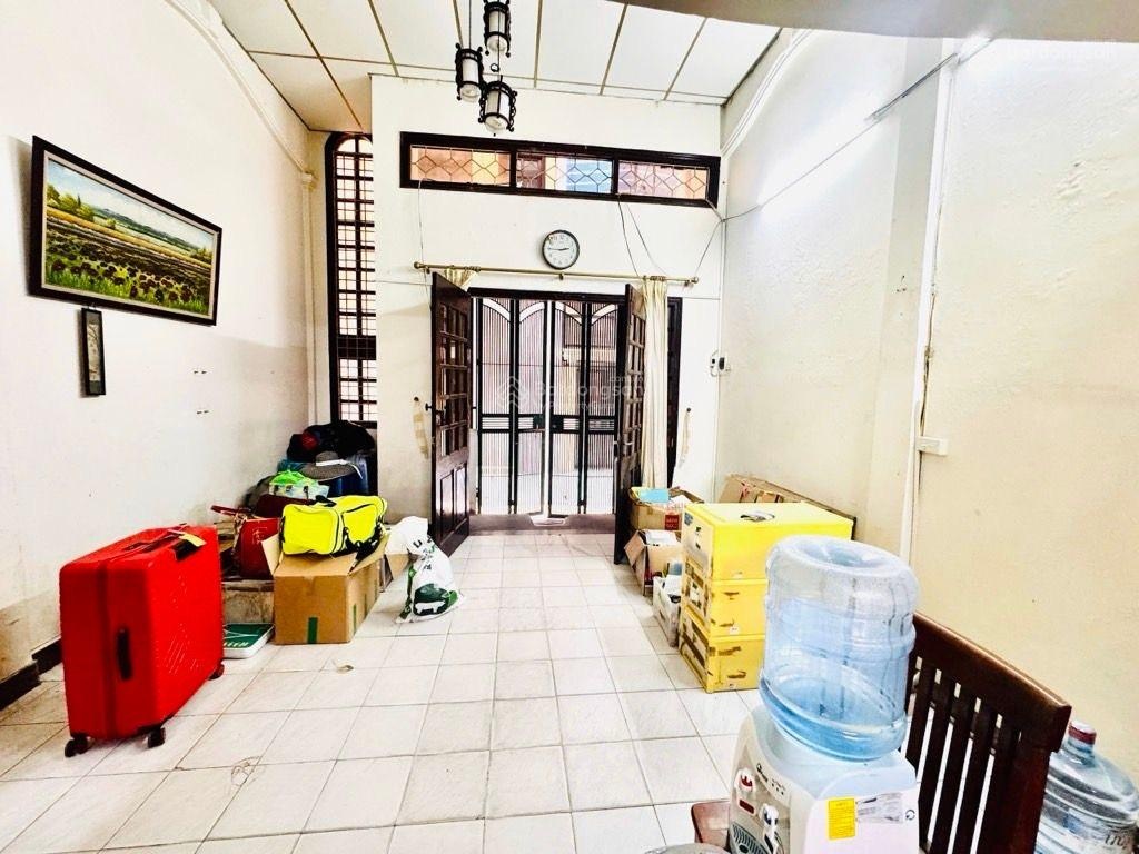 Sở hữu ngay nhà ngõ ô tô phố hoàng hoa thám giá đón Xuân chỉ 13.2 tỷ 44m 4 tầng mặt tiền 4.6m