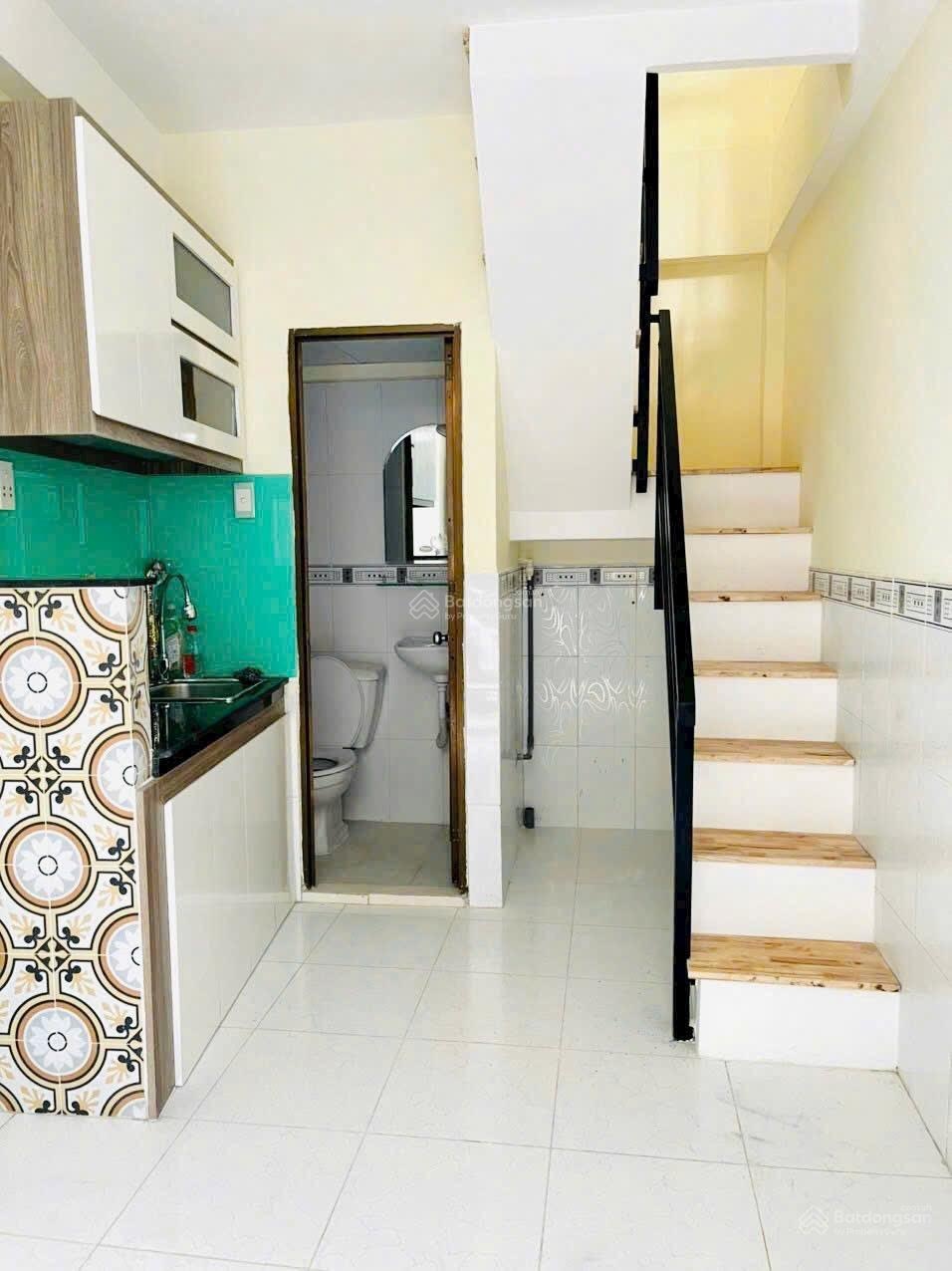 Nhà nhỏ sổ hồng riêng ngay trung tâm sầm uất bậc nhất âu dương lân q8