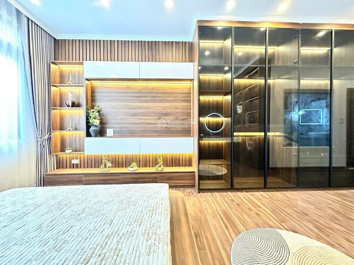 Nguyễn Công Hoan 55m2*7T - MT 4,8m - 17,8 Tỷ. Siêu phẩm thang máy, mặt ngõ, nội thất KS 5* .