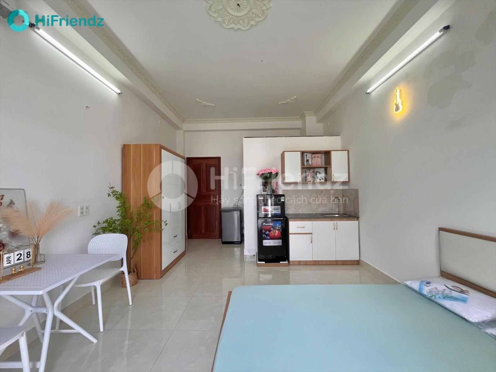 Phòng ban công siêu đẹp - thoáng gần Lotte, VIVO, TDTU, UFM, NTTU, cầu Kênh Tẻ, cầu - KCX Tân Thuận