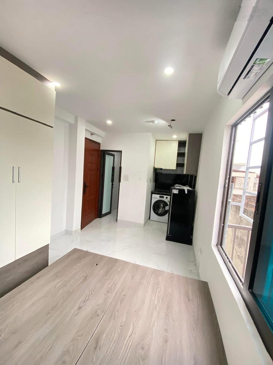 bán nhà Hoàng Hoa Thám,Ba Đình,38m2 x 5 tầng,nhà mới full nội thất,10m ra ngõ oto,nhỉnh 9 tỷ