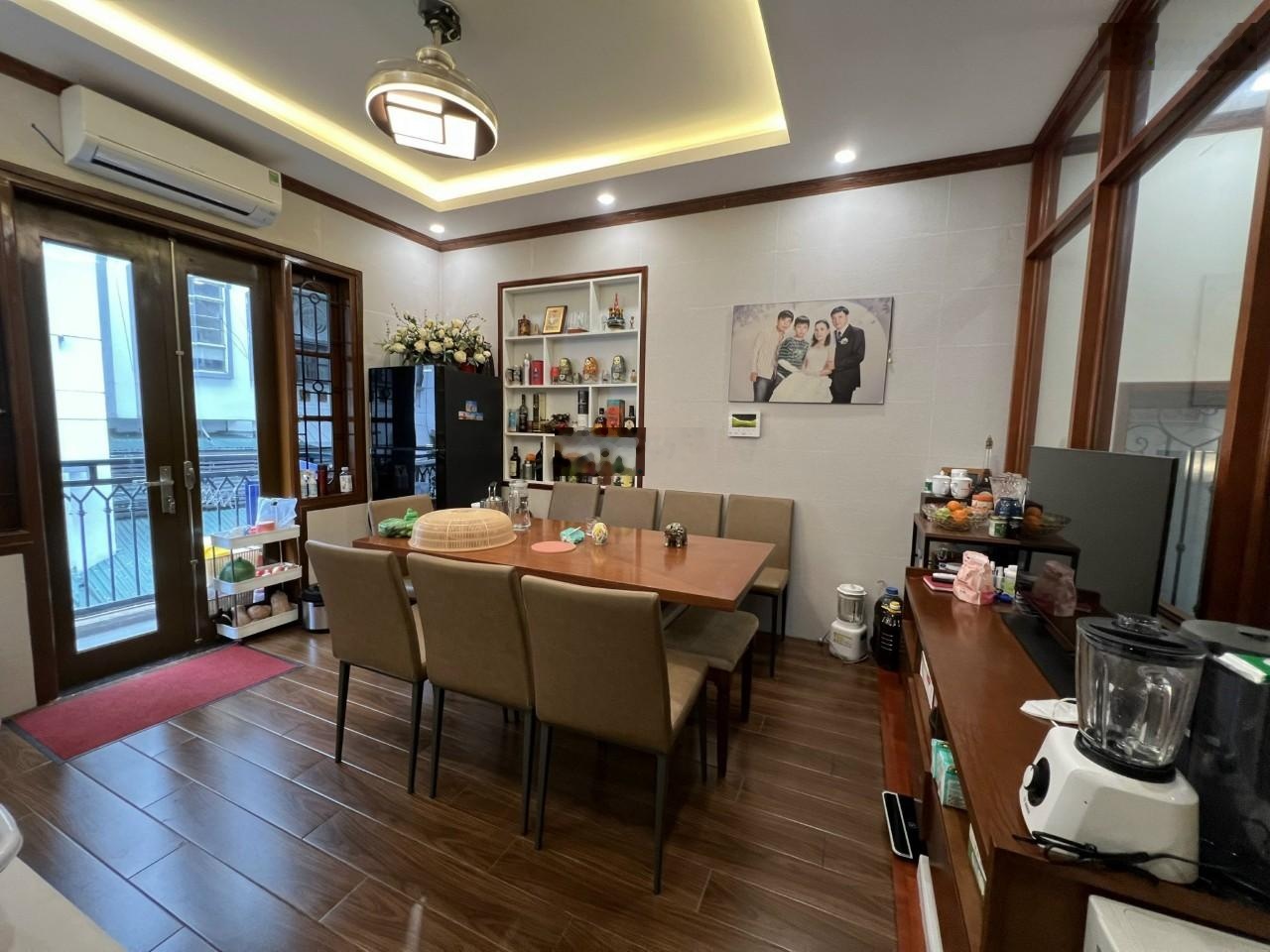 Bán nhà khu phân lô, Phố Vạn Phúc, Liễu Giai, Ba Đình, Hà Nội, DT 60m2, MT 5m, 5 tầng, 23 tỷ