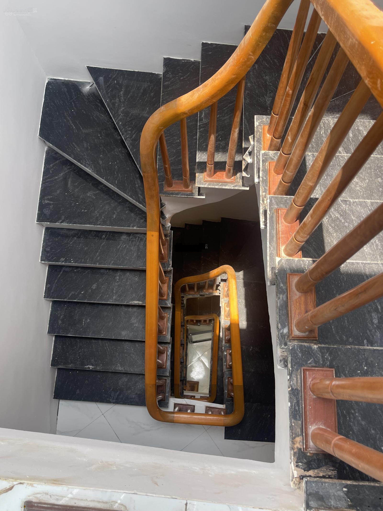 Nhà mới 4 tầng Đồng Mai - 38m2 - mặt tiền 3,8m - 4 phòng ngủ - trong đê - 3,4 tỷ còn TL