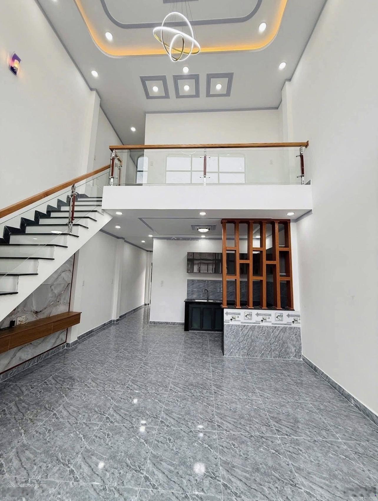 Bán Nhà Riêng, Đoàn Nguyễn Tuấn, Hưng Long, Bình Chánh, 1,4 tỷ, 68 m2, giá ưu đãi