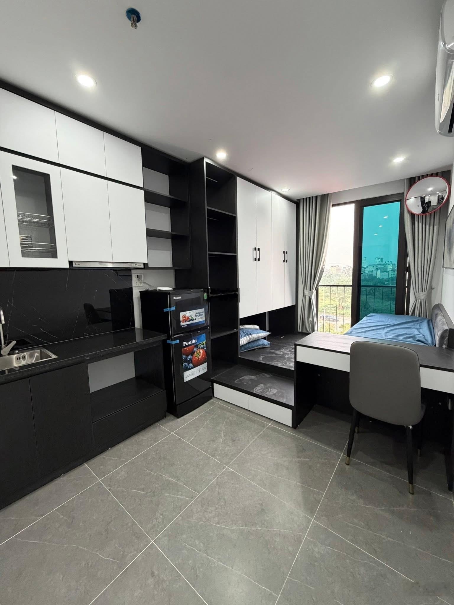 Bán chung cư mini Kim Mã, 72m*7 tầng, 16 phòng, lô góc 3 mặt thoáng, dòng tiền 1 tỷ/năm, xây mới