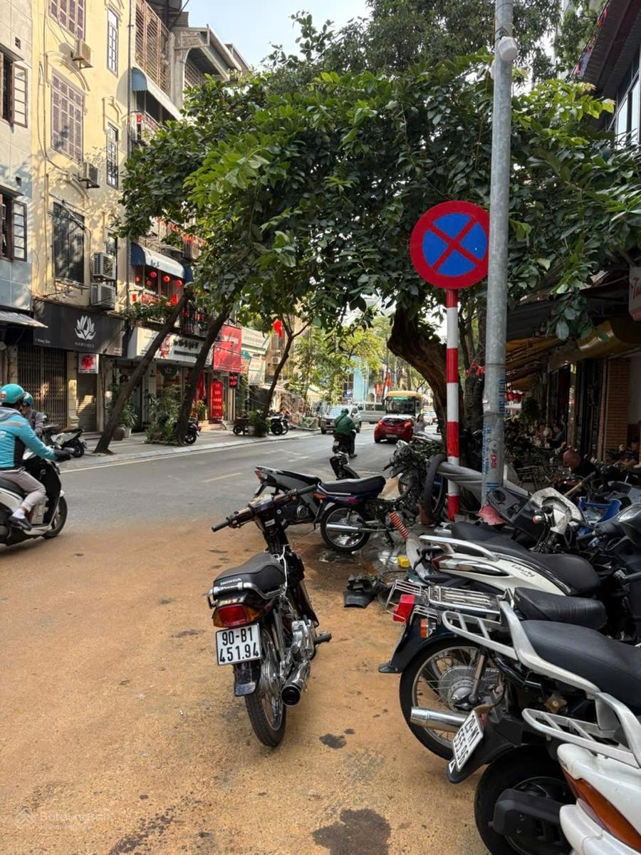 Bán nhà phó đức chính - vip ba đình - ngõ nông thoáng - 10m ra phố - oto đỗ cửa - nhà dân xây !