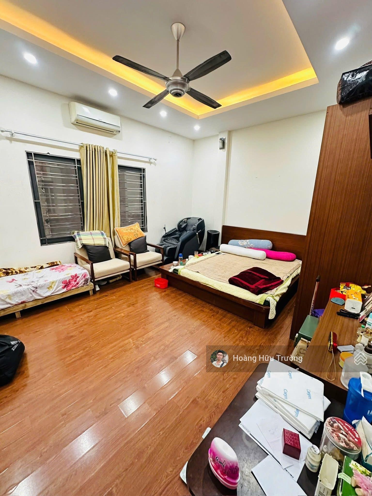 Bán nhà Ngọc Khánh - Ba Đình DT 50m2 4 tầng - 20m ra phố - Lô Góc - Dân xây chắc chắn!!!