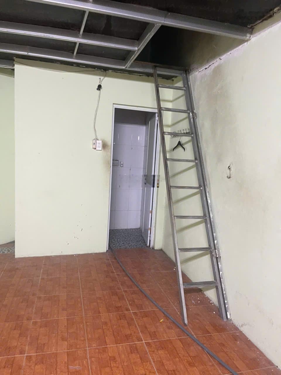 Hàng hiếm tại Phúc Lợi, 3 triệu/ tháng, 33 m2, 1PN, 1WC, NR 1 tầng