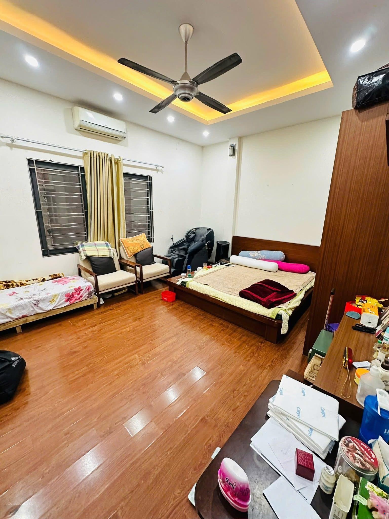 Siêu phẩm Ngọc Khánh - VIP Ba Đình - 30m ra phố - nhà dân xây chắc chắn - lô góc - ngõ rộng thoáng