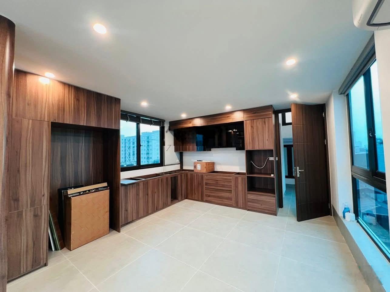 Bán nhà lô góc 2 mặt ngõ ô tô tránh, phố Đào Tấn, Ba Đình, 75m2, 5 tầng, MT 25m, 32 tỷ