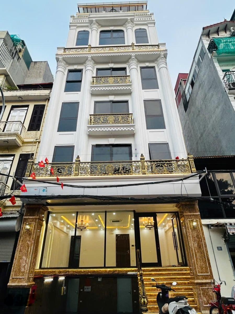 Bán gấp! toà nhà văn phòng 10 tầng mặt phố đội cấn mới - vị trí đắc địa - kinh doanh sầm uất