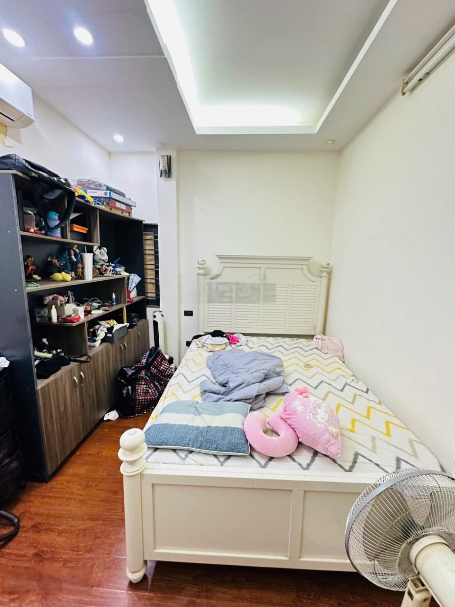 Ba đình - 30m ra phố - sân để xe riêng - nhà dân xây chắc chắn -cạnh vinhome the gallery giảng võ