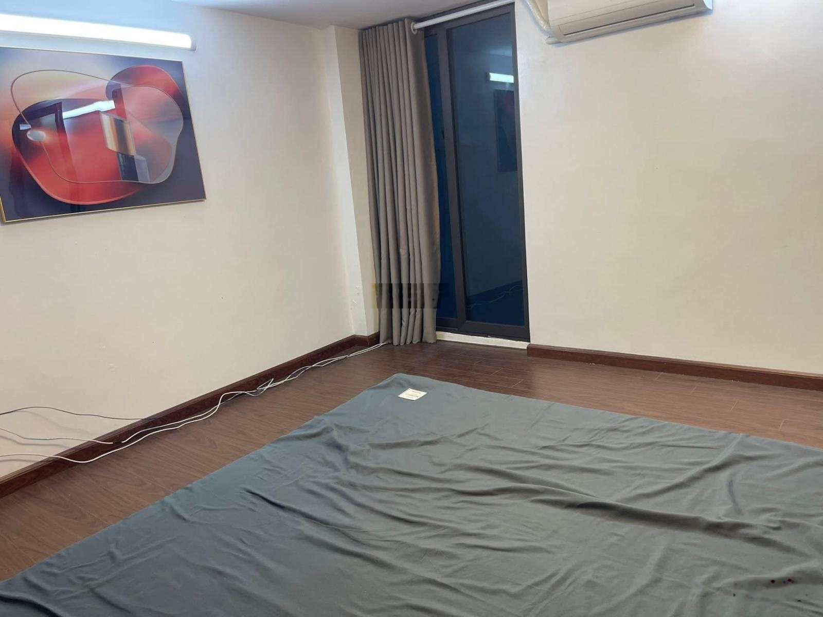 Chủ cần bán gấp! Trung tâm Ba Đình, 45m2, ngõ thông thoáng, gần phố, gần chợ giá sốc 7.95tỷ, 7.95tỷ