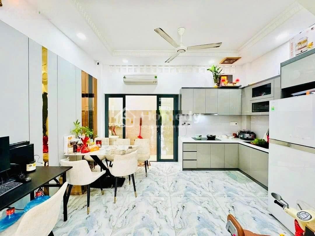 Thanh lý thu hồi vốn 70m2 nhà đường Lê Trọng Tấn,quận Tân Phú,giá 990tr- sổ hồng riêng