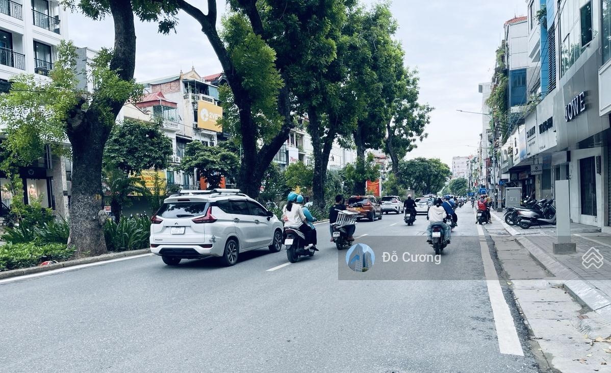 Hot + Vip - Bán nhà mặt phố Kim Mã - 82m x 4 tầng + mặt tiền 5m - phù hợp kinh doanh mọi mô hình