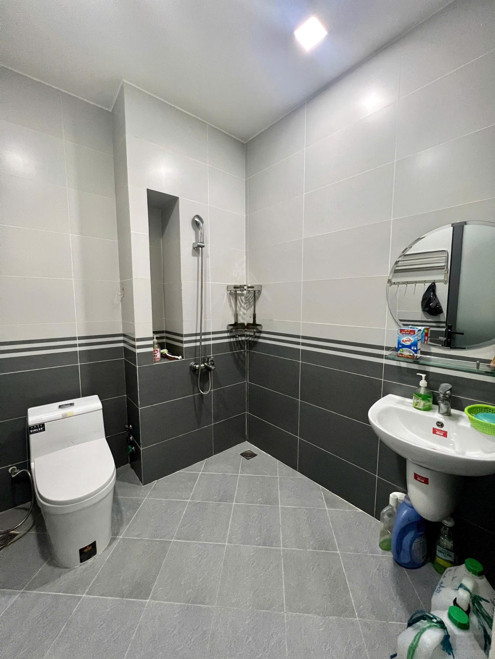 Cho thuê mặt bằng kinh doanh mặt tiền Phạm Thế Hiển gần QL50, 80m2 chỉ 15tr. LH: 0932115068