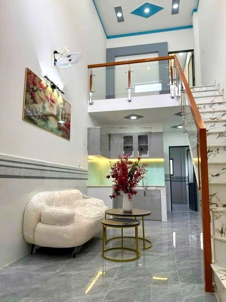 Tỉnh Lộ 10, 1 Lầu, HXH, SHR, Giá 1 tỷ 780 còn thương lượng !!