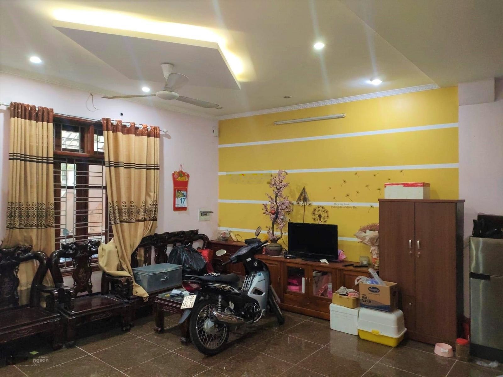 Bán nhà Phan Kế Bính, ngõ to thông, diện tích rộng nhiều phòng ở sướng, 50m2 chỉ 11 tỷ