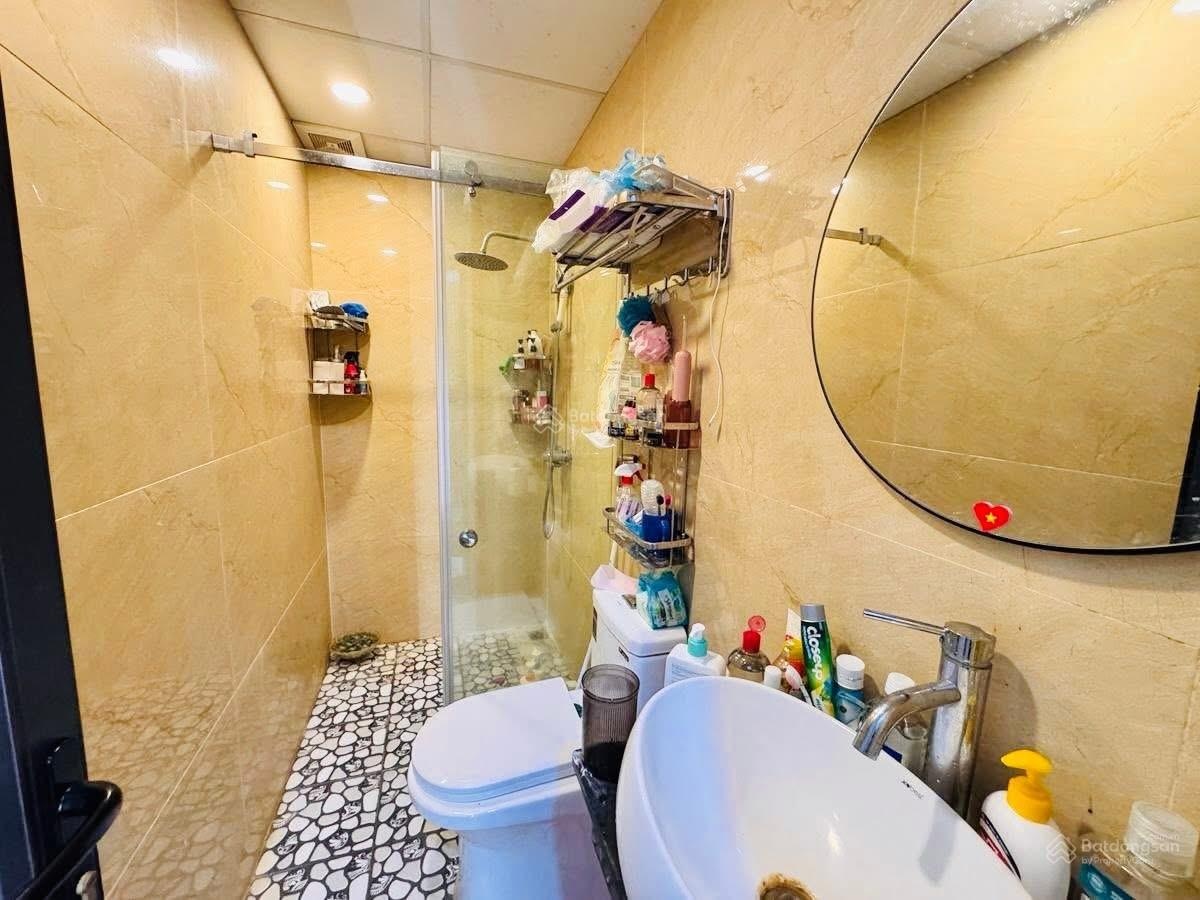 Bán nhà Ngọc Hà, ngõ thông các ngả, ba gác qua nhà, nội thất full, 20m ra ô tô, sổ cc, 40m2*5T