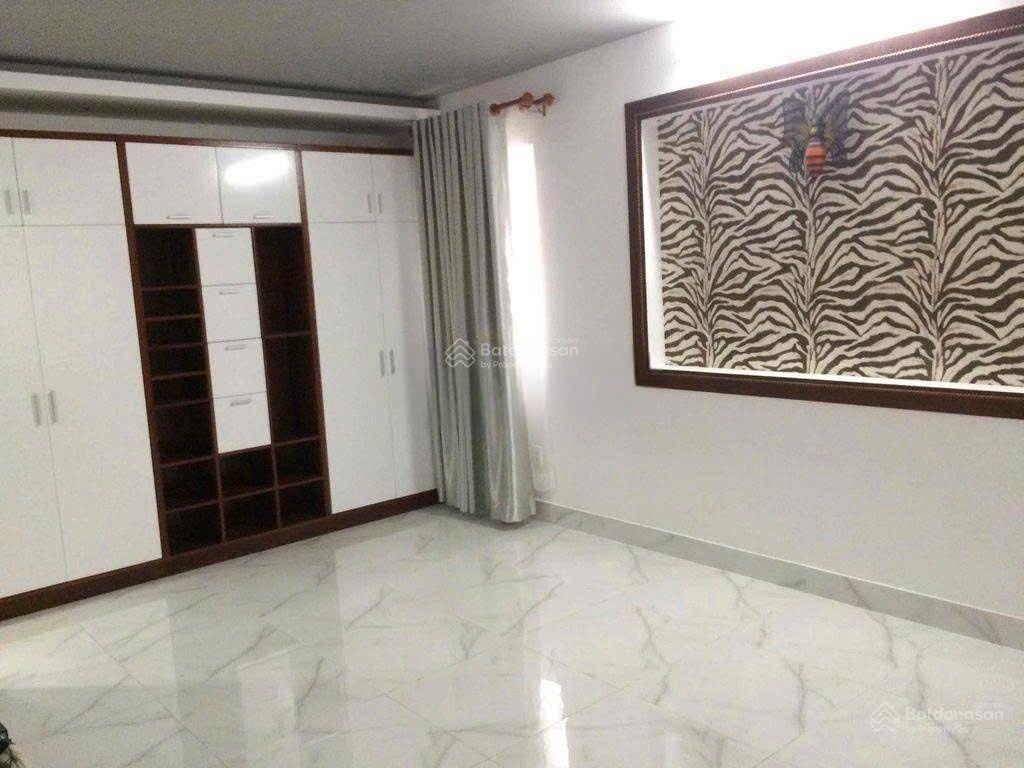 Nhà mới tô hiến thành q10 -hẻm hơi 7*10-khu vực đông đúc -gần chợ