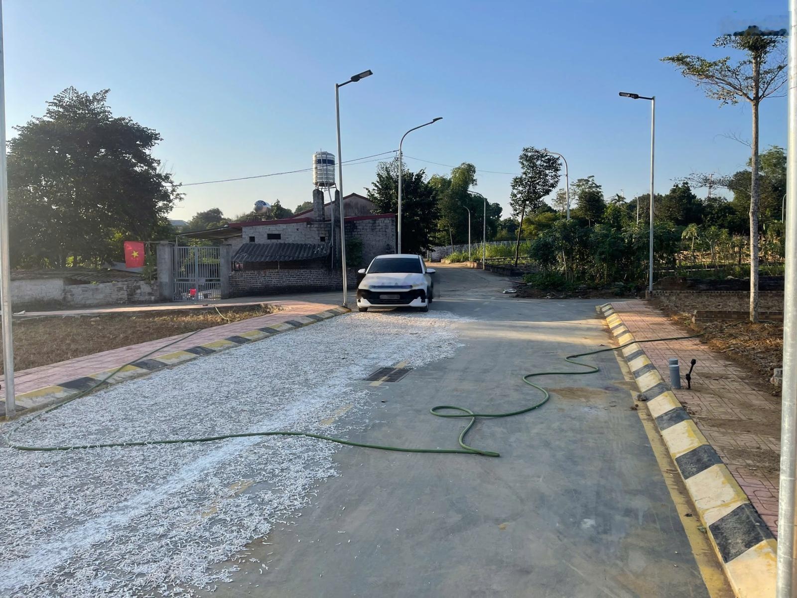 Em chính chủ bán nhanh Chỉ từ 2 tỷ/lô đất nền Hoà Lạc full thổ cư gần các đại học lớn FPT, đh QGHN