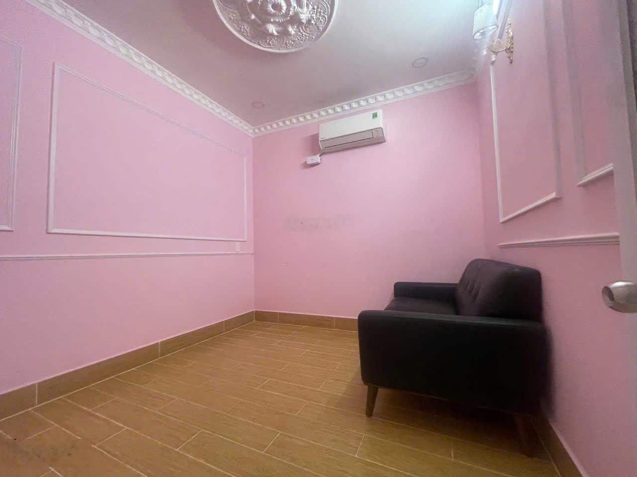 Bán nhà 2174 đg HTP Nhà Bè, DT 3x10. TK 1 trệt 1 lầu 2PN 2WC NT cơ bản, giá 1tỷ539: LH 0965004779