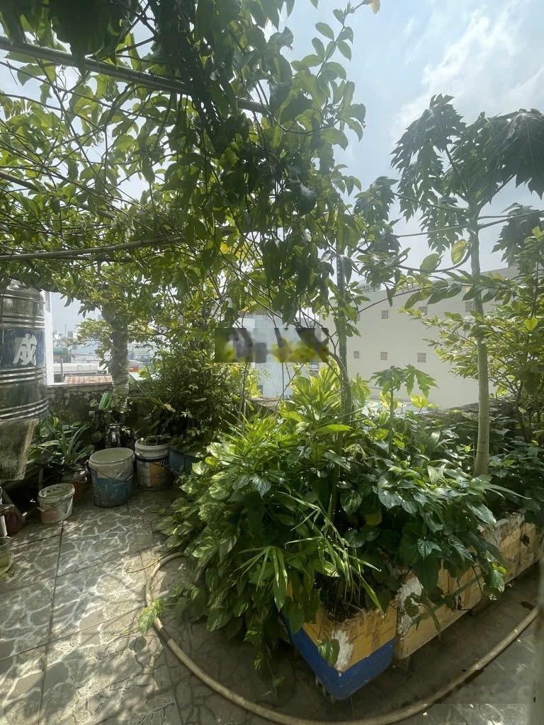 Nhà 4T - 4PN - 100m2 - sát mặt tiền Huỳnh Tấn Phát, quận 7