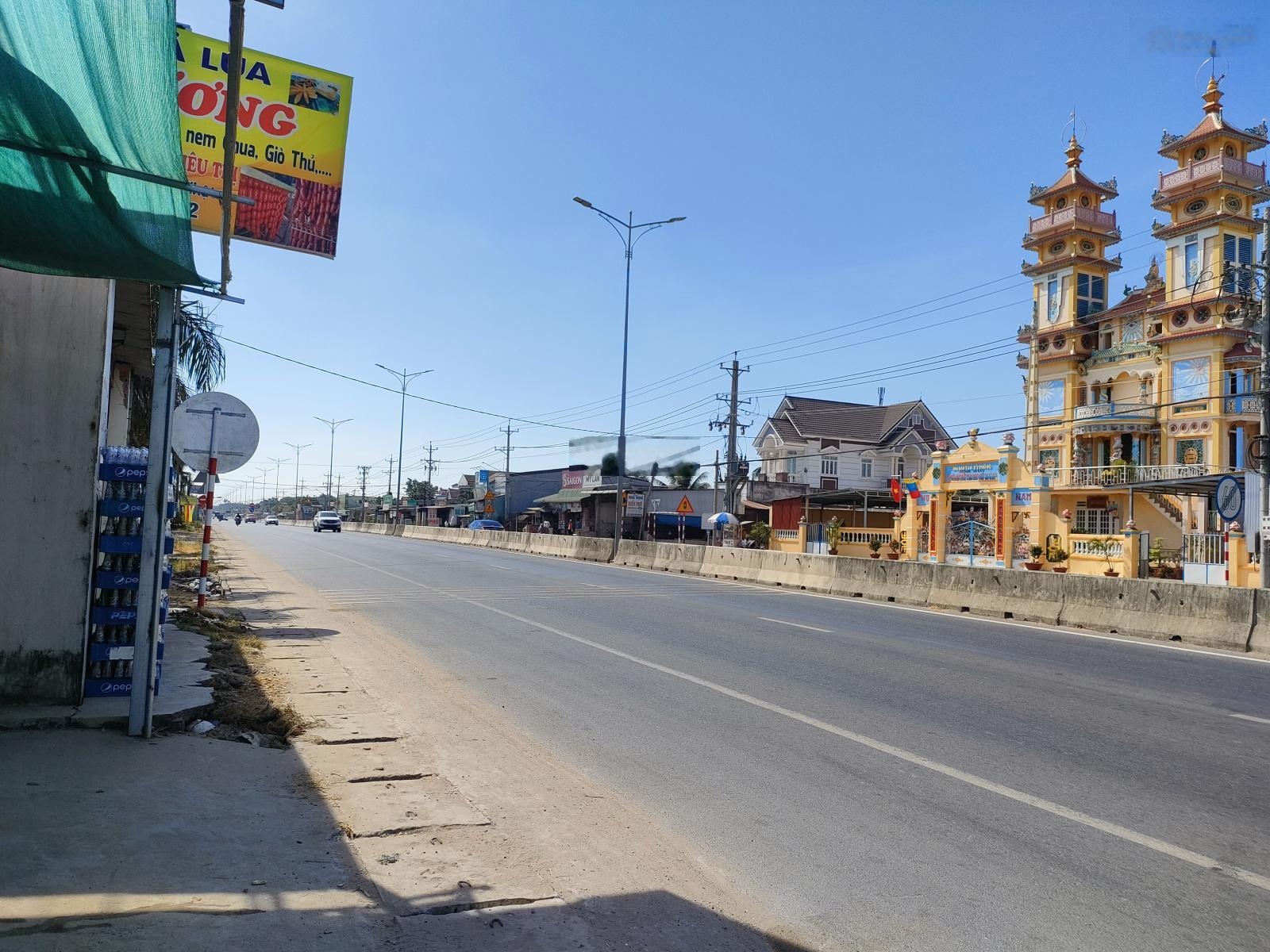 Cho thuê nhà cấp 4 mặt tiền kinh doanh đường ĐT 784 dân cư đông đúc, gần trường học, núi Bà Đen