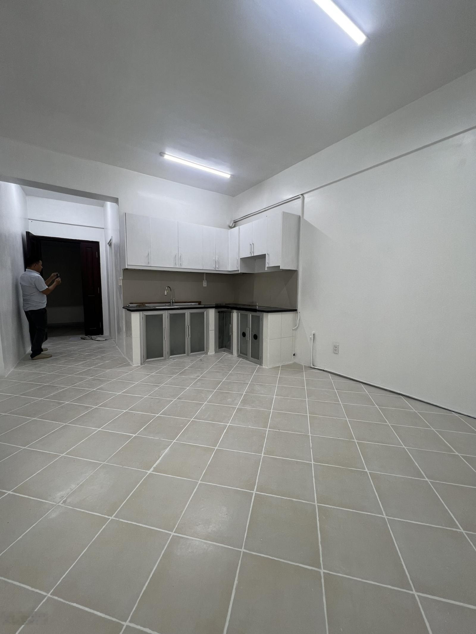 Cho thuê Conic Garden, 1PN 1WC nhà trống giá 5 triệu/tháng, có máy lạnh