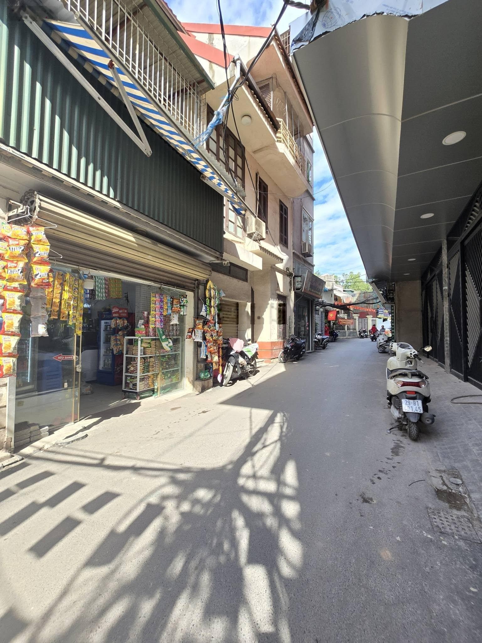 Lô góc ô tô tránh 2 mặt tiền 10,4 tỷ, DT 47m2, MT 4,2m, thông tứ phía KD đỉnh mọi loại hình