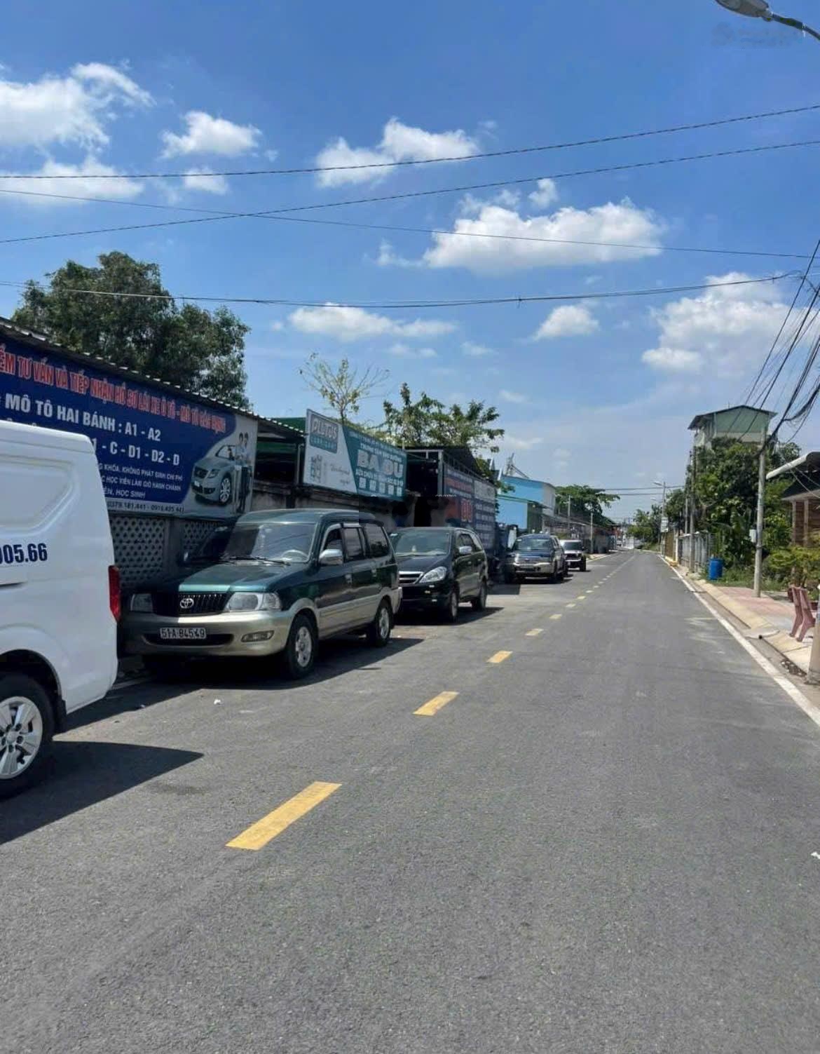 Chỉ với 720 triệu có ngay lô 100m2 đất full thổ Đ.Nguyễn Thị Triệu - thị trấn Củ Chi, sổ hồng riêng