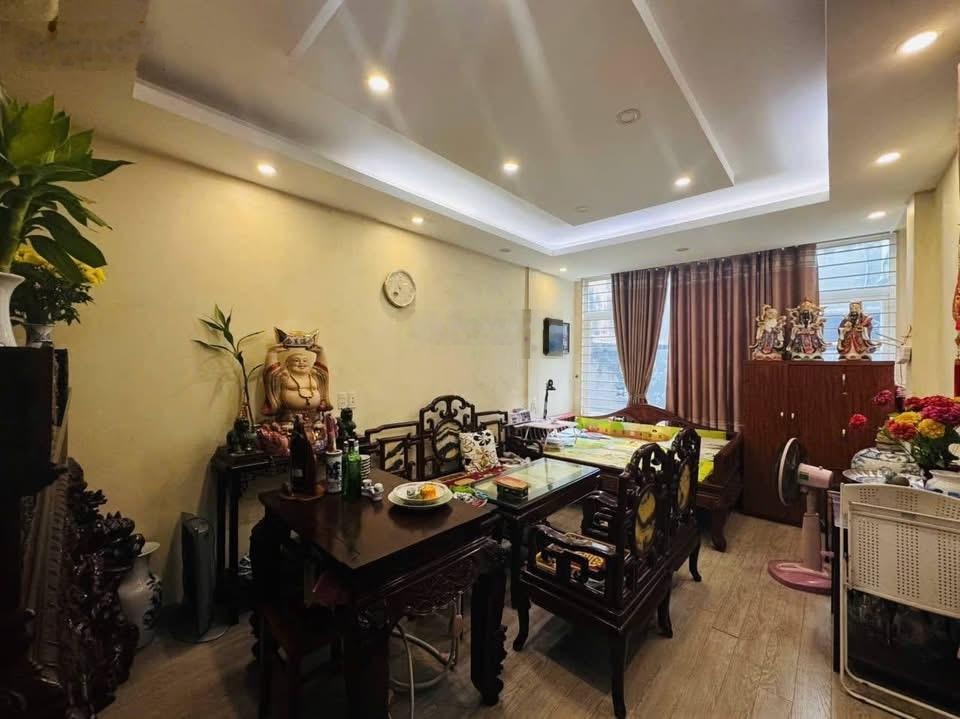 Bán nhà riêng lô góc, Hoàng Hoa Thám, Ba Đình 39m2, 5 tầng, 4m MT giá 10,5 tỷ, LH 0962039998