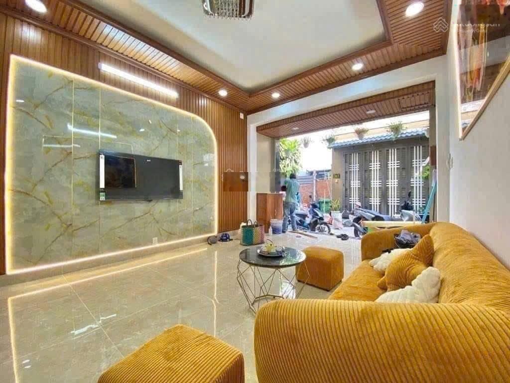 Chủ nhà ngộp lãi bán gấp nhà Nguyễn Thị Thập Bình Thuận Quận 7