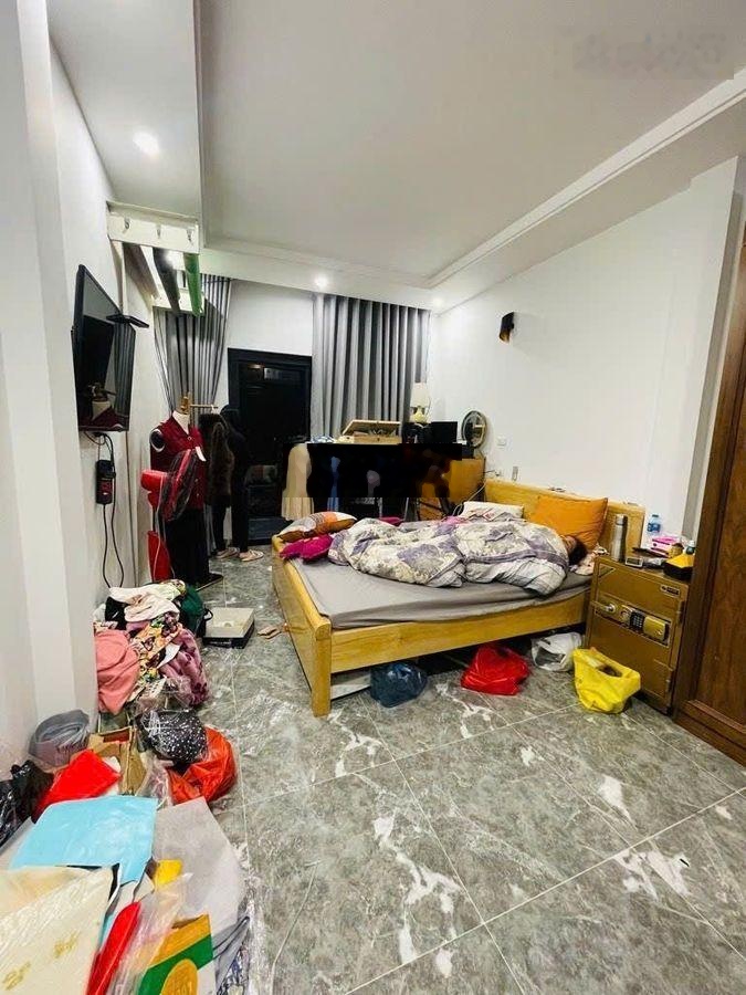 Phân Lô Ô Tô Tránh, Thang Máy Ngọc Khánh, 51m², 5 Tầng, Thang Máy, Ô Tô Ngủ Trong Nhà - 19.8 Tỷ